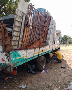 ISCOB LOAD SCRAPS MATERIAL